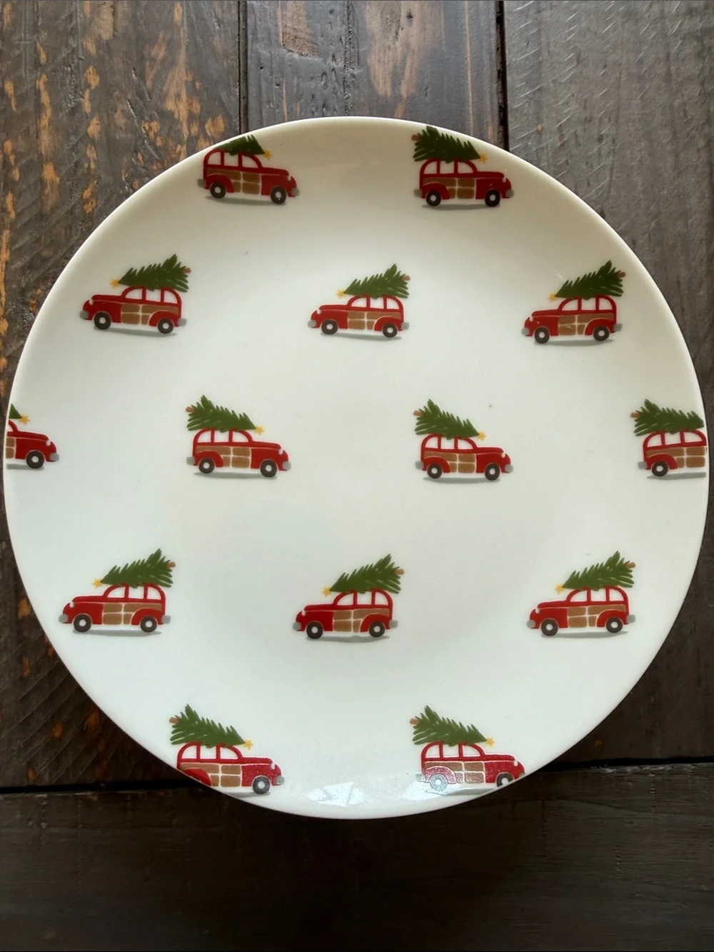 Pottery Barn Holiday Red Car Tree Ceramic 7 in Set of 4 Appetizer/Desert Plates